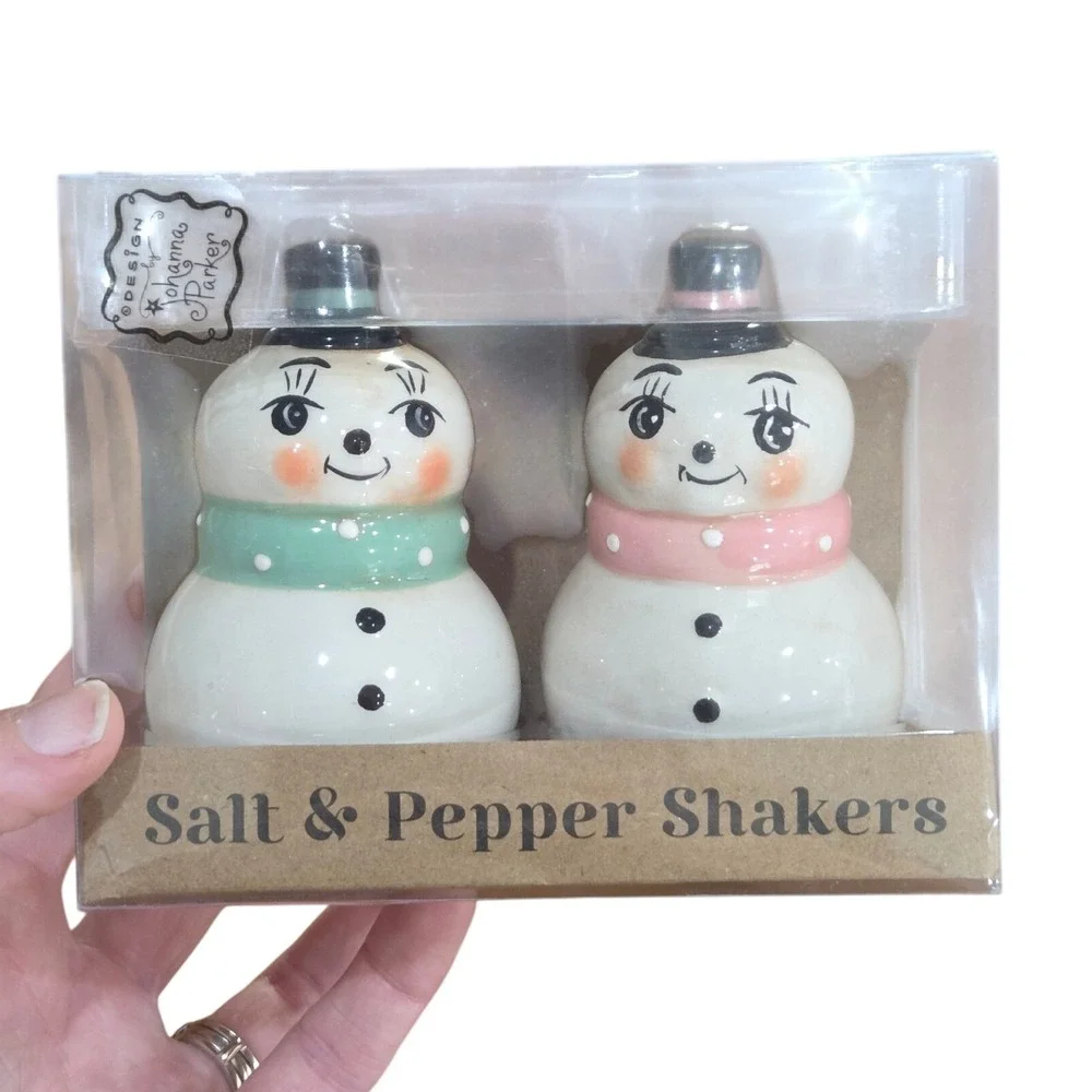 Johanna Parker Snowman Salt‎ & Pepper Shakers Ceramic Hats Scarves Table Decor